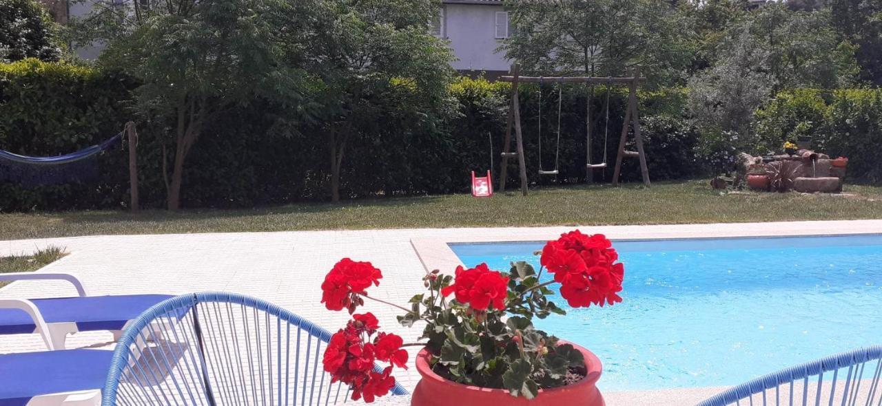 Villa Garden & Pool - Alojamentos セロリコ・デ・バスト エクステリア 写真